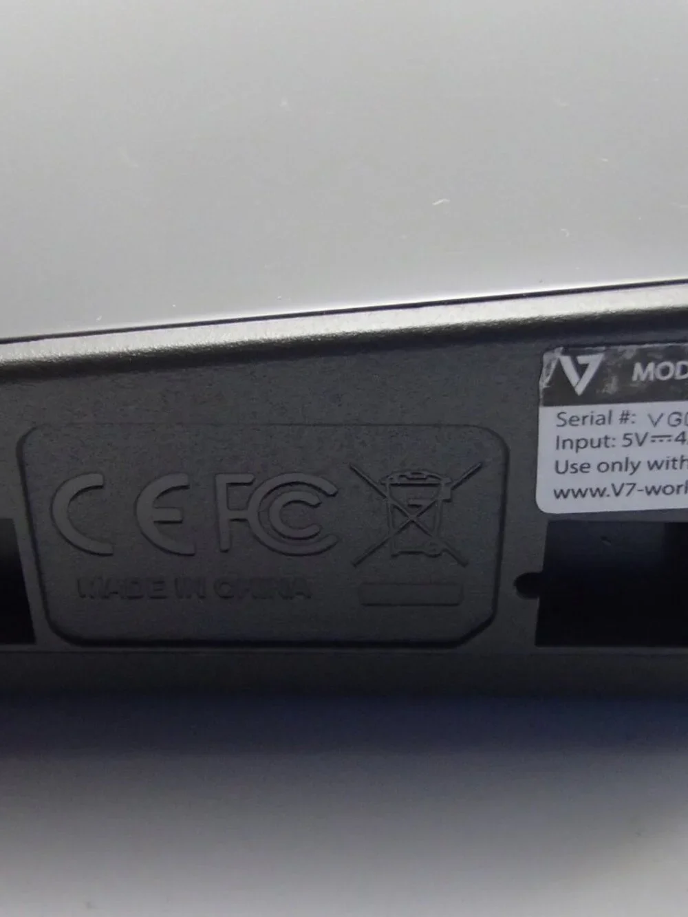 V7 UDDS-1E USB 3.0 Universal Docking Station Inc AC Adapter (No Stand)